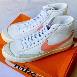 Men’s 10.5/WMNS 12 - Nike Blazer 77 Vintage Mid Atomic Pink